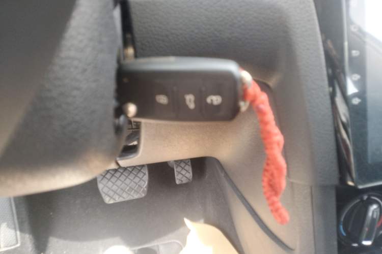 Used Volkswagen Bora 2016 1.6L Automatic Comfort Model Vehicle Key