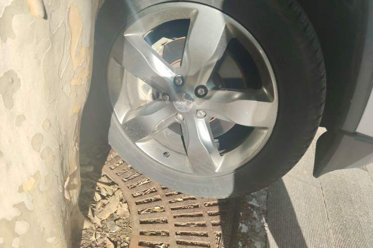 Used Jeep Grand Cherokee 2011 5.7L Flagship Navigation Edition
