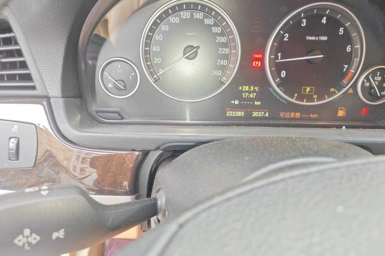 Used BMW 5 Series 2011 523Li Luxury Model