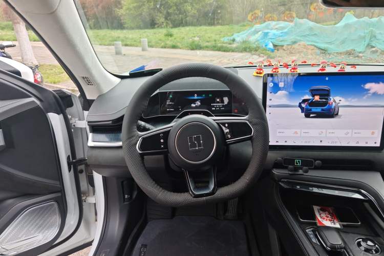 Used Zeekr 001 2022 Ultra-Long Range Single-Motor WE Version Steering Wheel