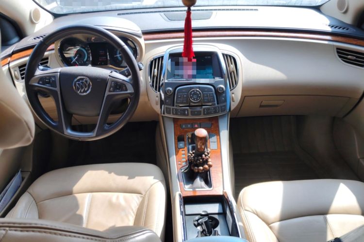 Used Buick LaCrosse 2012 2.4L SIDI Haoya Edition Center Console