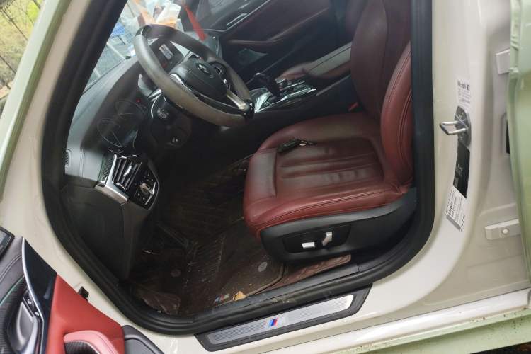 Used BMW 5 Series 2018 Restyled 530Li Leading Edition M Sport Package