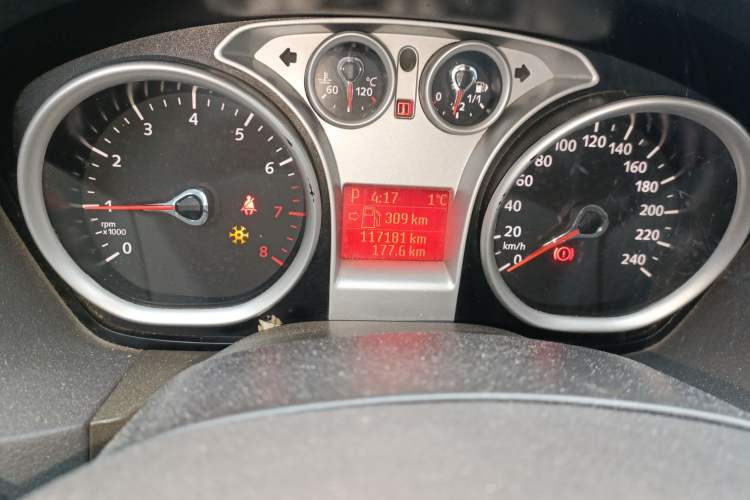 Used Ford Focus 2011 Sedan 1.8L Automatic Fashion Edition
