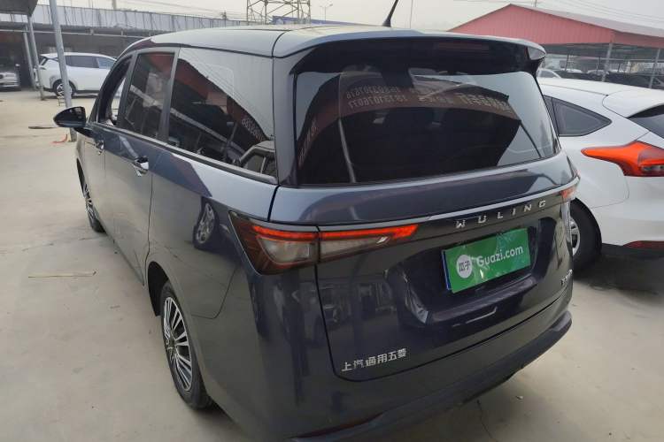 Used Wuling Jiachen 2022 1.5L Manual Enjoyment Elite Model
