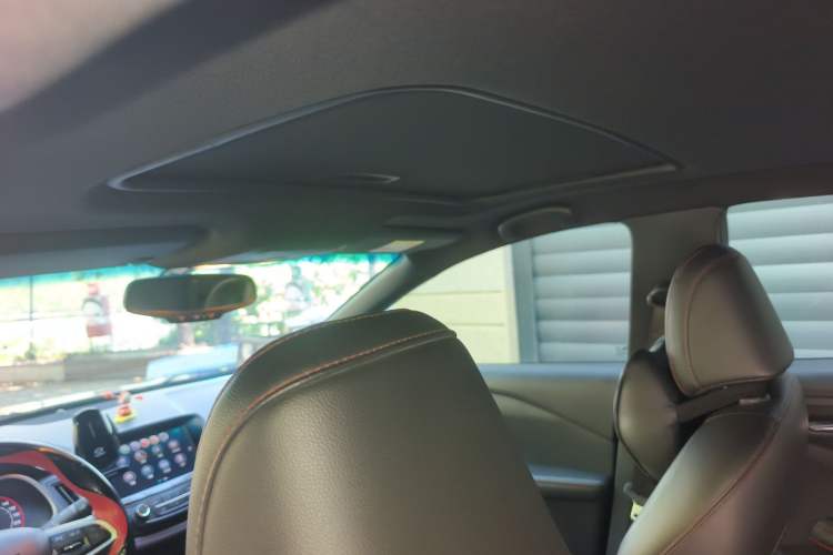 Used Chevrolet Monza 2019 RS 330T Automatic Comfort Edition China VI Standard Headliner
