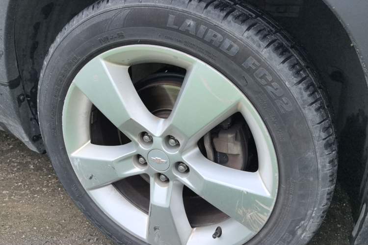 Used Chevrolet Trax 2014 1.4T Automatic Two-Wheel Drive Comfort Version Right Front Wheel Hub