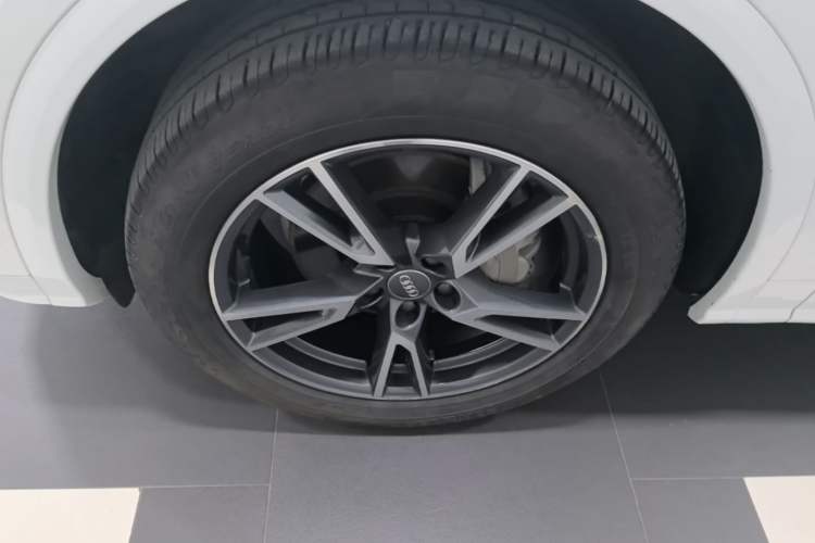 Used Audi Q5L 2018 45 TFSI Prestige Fashion Edition China VI Emission Standard
