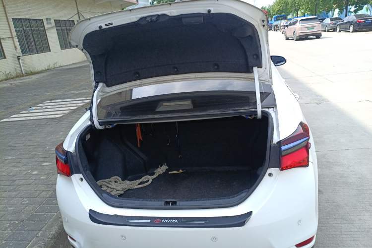 Used Toyota Corolla Hybrid E+ 2019 1.8L E-CVT Leading Edition
