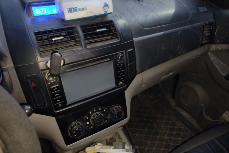 Used BAIC Weiwang M20 2014 1.5L practical type BJ415A Audio And AC Panel