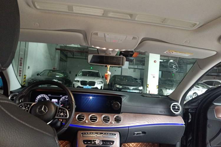 Used Mercedes-Benz E-Class 2019 E 260 L 4MATIC
