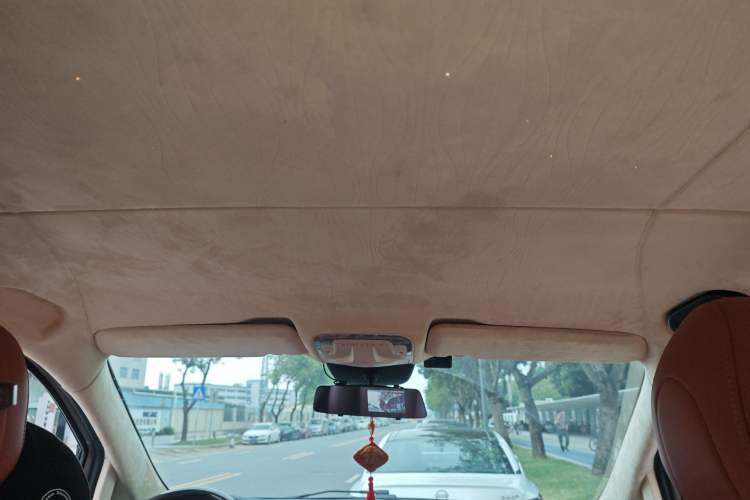 Used Mercedes-Benz Vito 2021 2.0T Elite Version 7 Seats Headliner