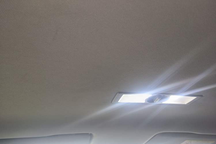 Used Volkswagen Lavida 2017 1.6L Automatic Fashion Edition Headliner