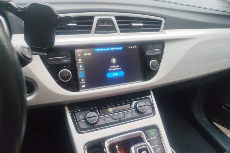 Used Geely Auto Emgrand X7 Sport 2020 1.8TD DCT Two-Wheel Drive Smart Connect 4G-Enabled Version