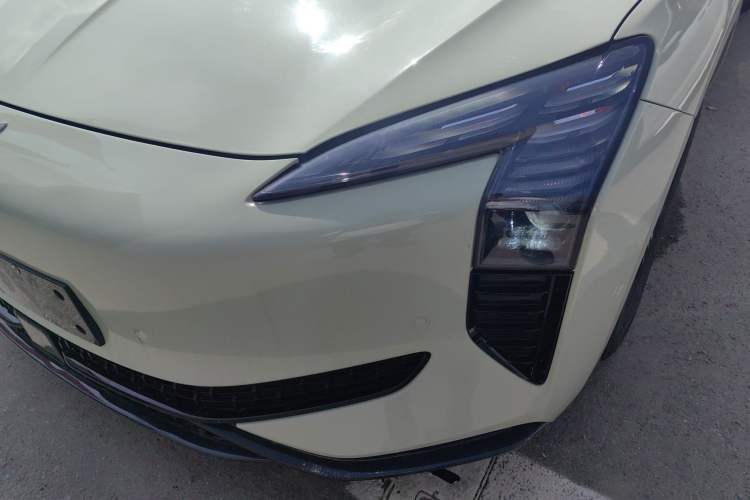 Used Hongqi EH7 2024 690 Pro Left Front Headlight