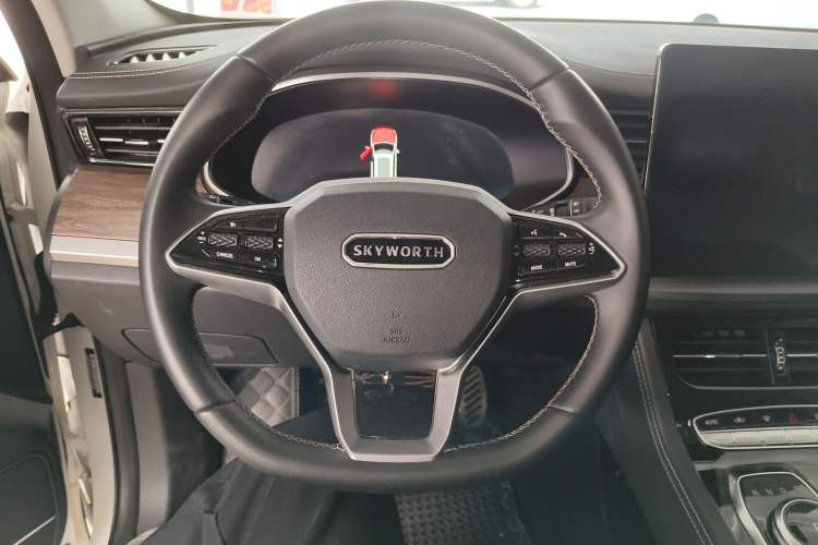 Used Skyworth HT-i 2024 1.5L PHEV 115KM ZhiLong Edition