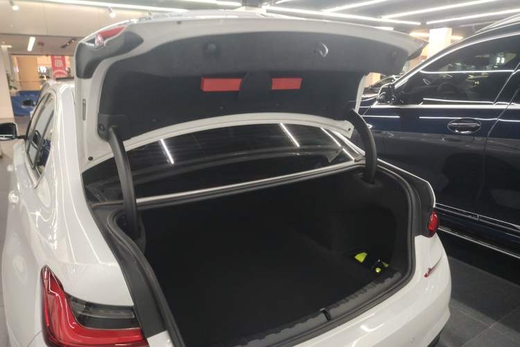 Used BMW 3 Series 2021 Second Facelift 325i M Sport Package