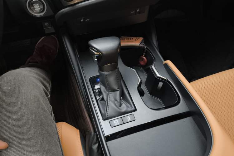 Used Lexus ES 2022 200 Excellence Edition