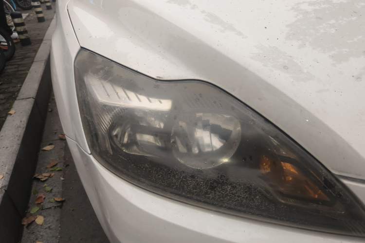 Used Ford Focus 2013 Hatchback Classic 1.8L Automatic Base Model Right Front Headlight