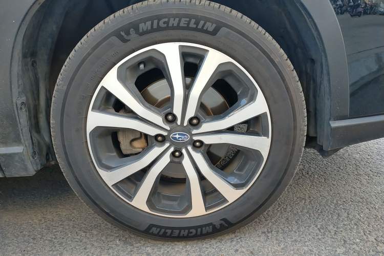 Used Subaru Forester 2022 2.0i AWD Flagship Edition EyeSight Right Front Wheel Hub