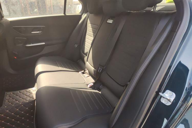 Used Mercedes-Benz C-Class 2024 Second Facelift C 260 L Sport Edition
