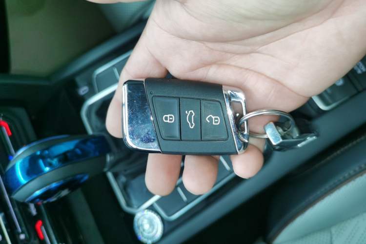 Used Volkswagen Magotan 2023 2 Million Units Commemorative Edition 330TSI DSG Luxury Version
