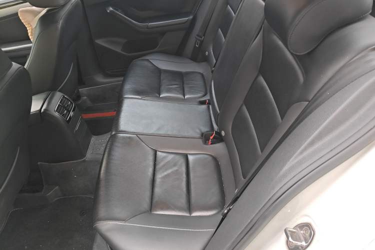 Used Volkswagen Sagitar 2017 230TSI Automatic Comfort Version Left Rear Seat