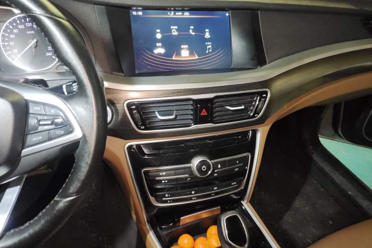 Used Geely Auto Emgrand GT 2017 2.4L Zunya Model Audio And AC Panel