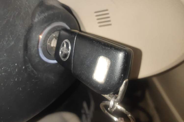 Used Toyota Corolla 2014 1.6L CVT GL-i Leather Edition