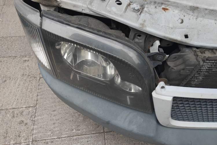 Used Ford Classic Transit 2013 2.8T Diesel Ice White Logistics Vehicle Long Wheelbase Mid-Roof – JX493ZLQ3A