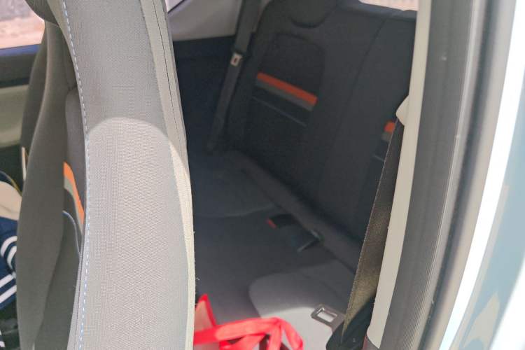 Used Wuling Hongguang MINIEV 2022 Zizai Version Lithium-NMC Left Rear Seat