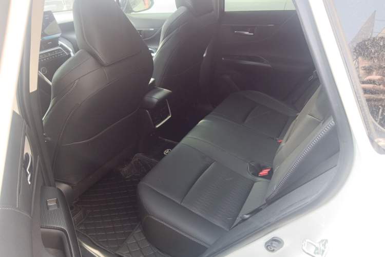 Used Toyota Venza 2022 2.0L CVT Two-Wheel Drive Prestige Edition
