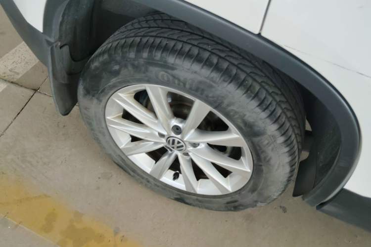 Used Volkswagen Tiguan 2017 300TSI Automatic Two-Wheel Drive Silk Road Luxury Edition Exterior 5