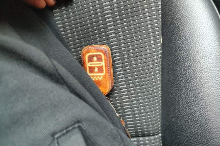 Used Honda Vezel 2015 1.8L CVT 2WD Luxury Model
