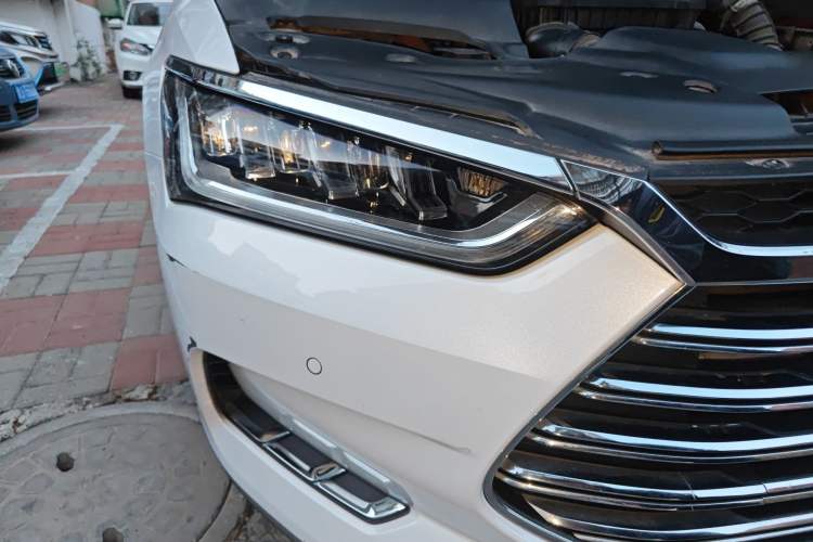 Used BYD Qin Pro New Energy 2018 DM 1.5TI Automatic Smart Connect Enjoyment Model