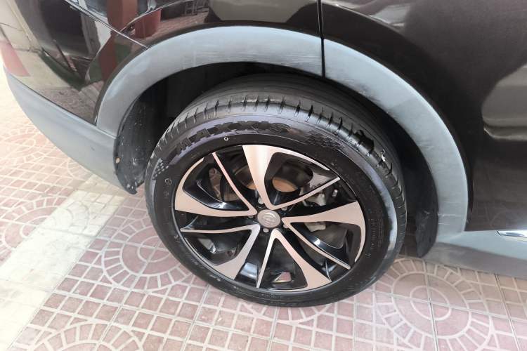 Used Brilliance V7 2018 280T DCT Luxury Model 5 Seats
