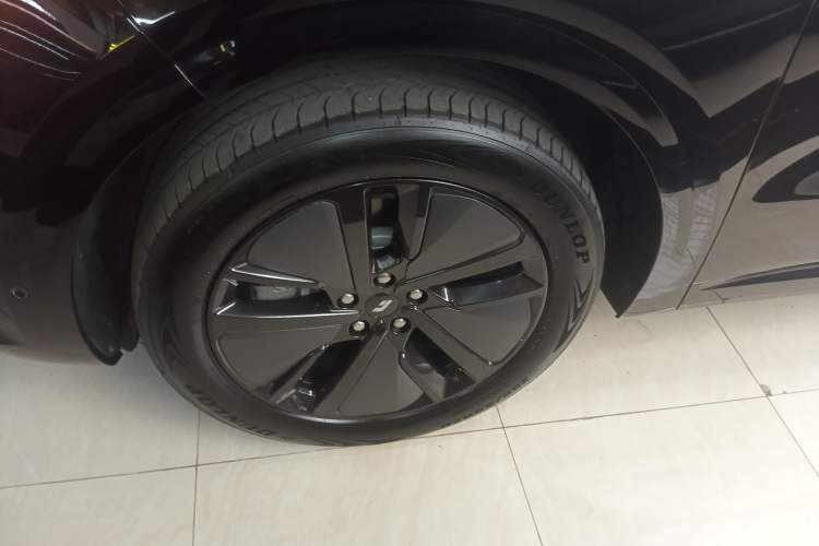 Used Li Auto L6 2024 Pro Model Exterior 4