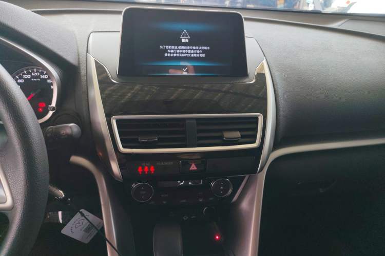 Used Mitsubishi Eclipse Cross 2018 1.5T CVT Two-Wheel Drive Fearless Edition
