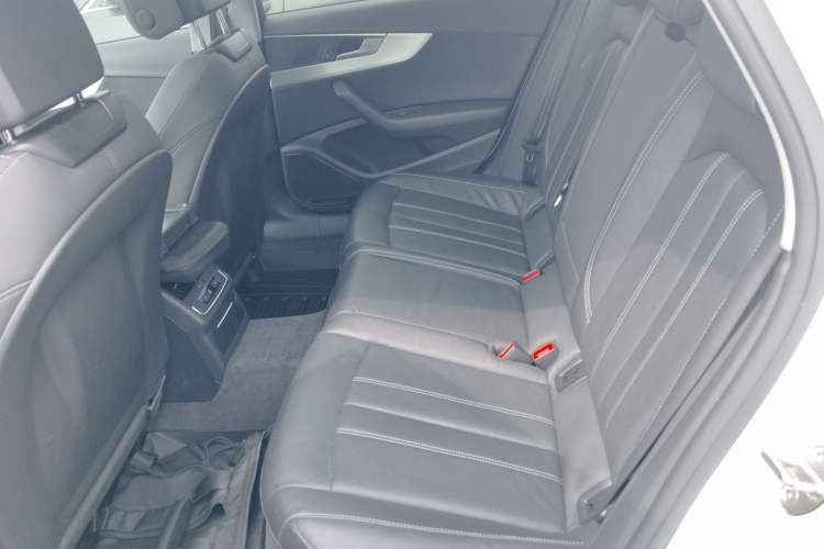 Used Audi A4L 2020 40 TFSI Fashion Dynamic Model
