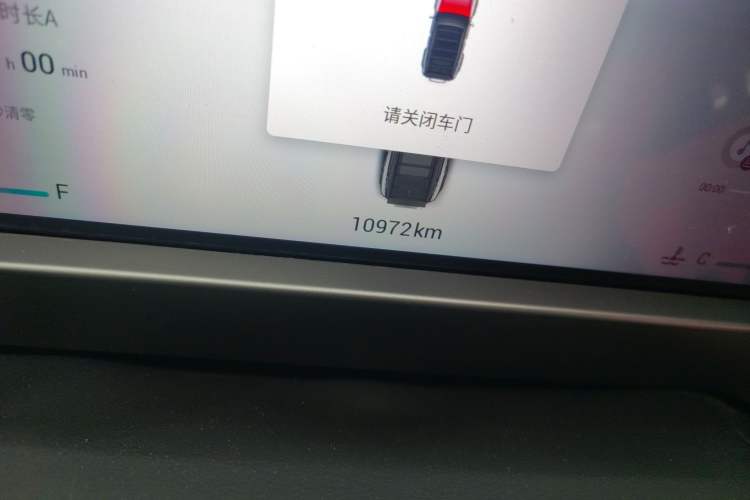 Used JETOUR Traveler 2024 2.0T All-Wheel-Drive Silver Dragon Wings Odometer Close Up