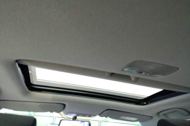 Used Honda Fit 2022 1.5L CVT Trendy Sunroof Edition Headliner