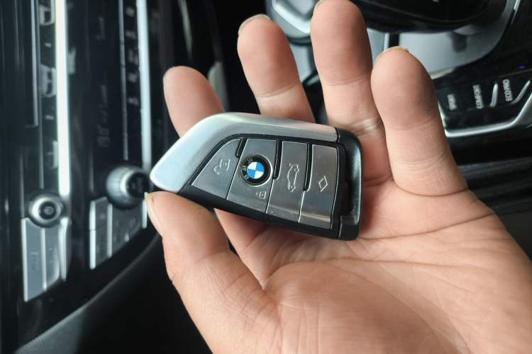 Used BMW 5 Series 2018 525Li Luxury Package
