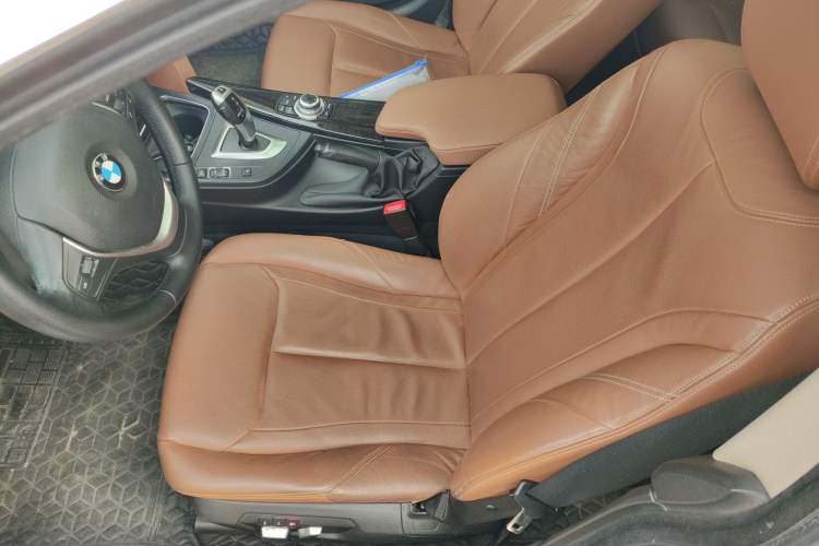 Used BMW 3 Series GT 2014 320i Design Package Model