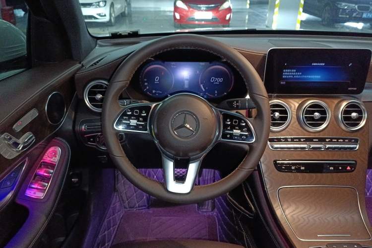 Used Mercedes-Benz GLC 2020 GLC 300 L 4MATIC Dynamic Edition
