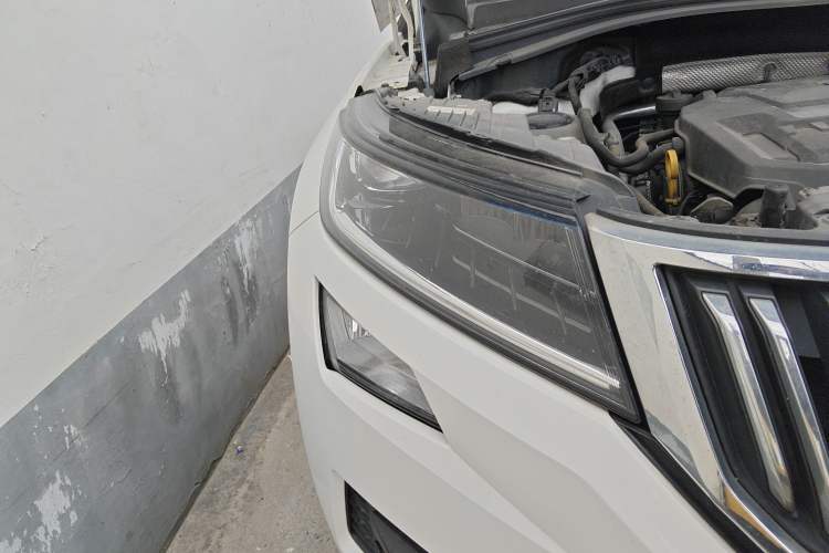 Used Skoda Kodiaq 2019 Facelifted TSI330 5-Seater Two-Wheel-Drive Luxury Enjoyment Edition China VI Standard
