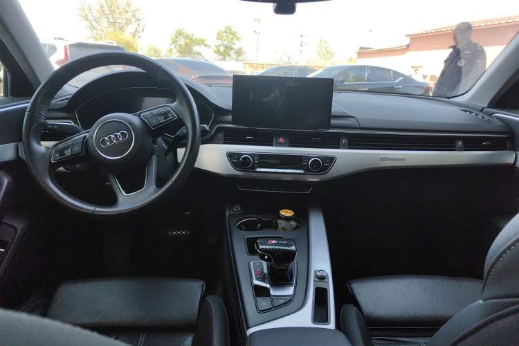 Used Audi A4L 2020 40 TFSI quattro Luxury Dynamic Model
