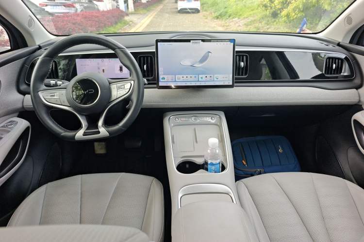 Used BYD Sealion 05 EV 2025 520 km Smart Cruise Version Center Console