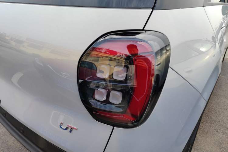 Used AION UT 2025 330 Starlight Edition
