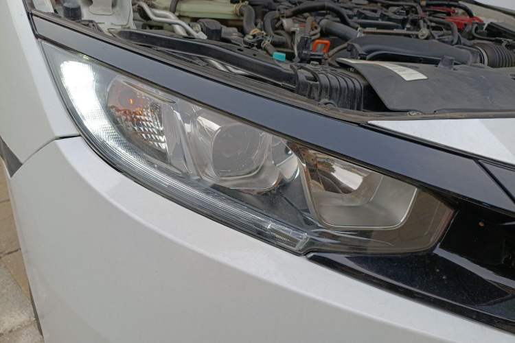 Used Honda Civic 2016 220TURBO CVT Luxury Edition
