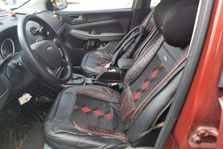 Used Ford Focus 2013 Hatchback Classic 1.8L Automatic Base Model