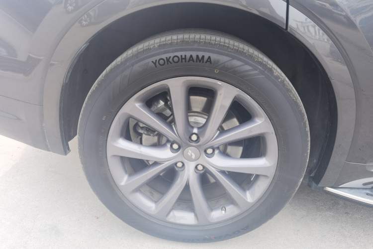 Used Li Auto ONE 2020 Extended-Range 6-Seater Version Exterior 5